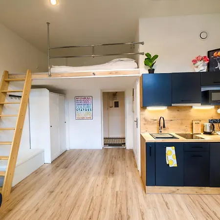 Tiny Studio City Centre / Mala Kawalerka Apartmán